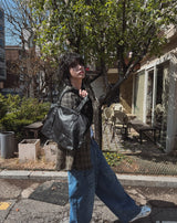 Post pocket cutting wide denim pants