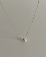 Sleek necklace (silver)