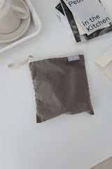 flat pouch (cream grey)