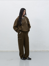 stitch cargo sweat pants - khaki        