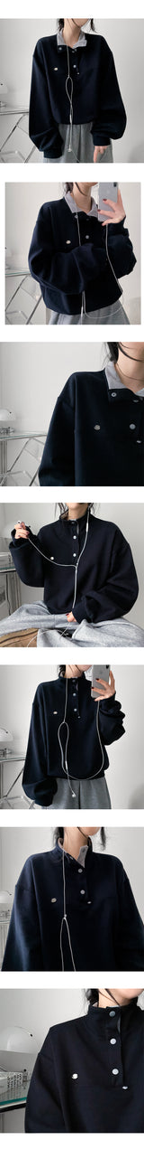 P.V. badge color button sweatshirt