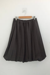 soft tulip pleats skirt