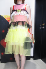 Wear more yellow skirts with light gauze.