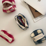 Clam round pencilcase _ Berry cream cheese Soft fur