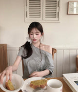[ reels item ] sol beach silver-parts over one-shoulder top