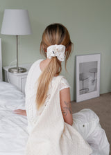Stripe Scrunchie_Beige&White
