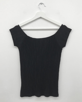Show Ripple Off-shoulder T-shirt (4color)