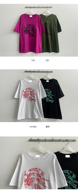 レクシーレタリング半袖Tシャツ