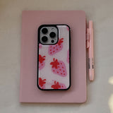 [Mademoment] strawberry delight pattern  design iphone epoxy case