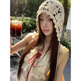 Beige knit hat, bucket hat