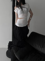 clean off-shoulder slit T (3color)