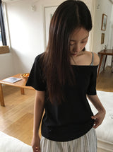 ユリミワンオフショルダールーズフィットTシャツ