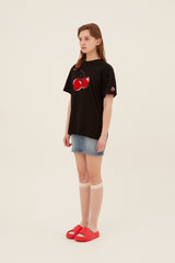 BIG CHERRY T-SHIRT [BLACK]