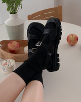 Sober strap sandals