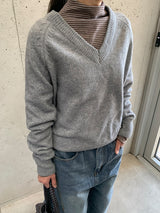 ヒルミフカラーウールVネックニット