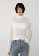 SIDE BUTTON TURTLENECK
