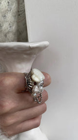 Nacre.pearl.heart silver shell ring