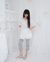 BUTTON LACE CAPRI PANTS / GREY