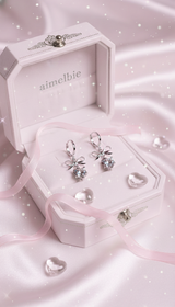[IU Piercing] Dainty Heart Crystal and Ribbon Huggies Piercing - Silver Color