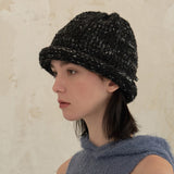 VA Square Longlabel Rollup Beanie / Black
