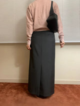Semi long skirt