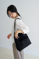 puff pocket padding bag (black)
