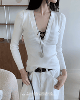 シークレットスリムフィットボタンリブニット&レースブラ2ピース