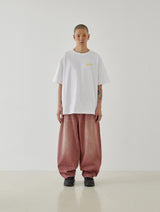 ファチュリスティックロゴtシャツ