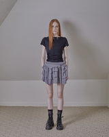 back open ruffle top / black