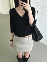 V-Neck Punching Lace T-Shirt (2 colors)