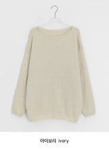 Nayu Hairy Lip Neck Loose Knit