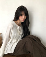 ロウェンピンタックブラウス