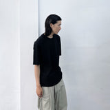 Minimalist Raglan Curve Tee