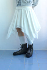 Floating cut banding skirt