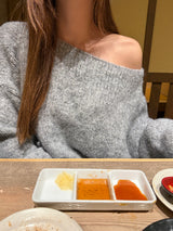 [MADE] ELLEN WOOL UNBALANCED OFF-SHOULDER KNIT