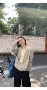 Stripe collared shirt layered T-shirt