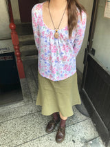 チバ フラワー Tシャツ