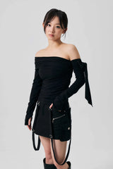 RIEN ONE-SHOULDER SHIRRING TOP / BLACK