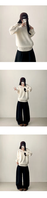 May Baguette Embroidered Lettering Fleece Campcap