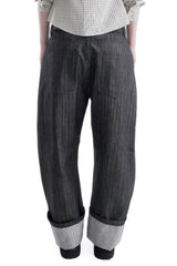  KNEE CUT CURVE PANTS