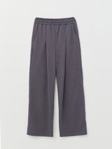 One-tuck wide pants