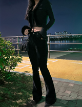 (HIP SHAPING/DATE LOOK) ベルベットストレッチデニムローライズブーツカット
