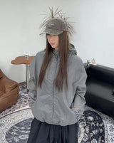 Karin Summer Fingerhole Wind Jacket