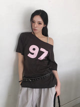テキン レタリング オフショルダー オーバーフィット ショートスリーブTシャツ