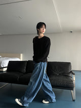 Quro Necklace Ribbed Tee