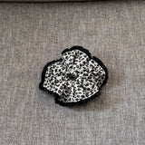 scrunchie corduroy leopard_ivory(B)