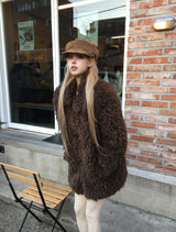 カーリーファー素材のダッフルコート