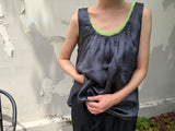 u-neck sleeveless