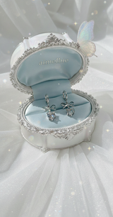 [IU Piercing] Dainty Heart Crystal and Ribbon Huggies Piercing - Silver Color