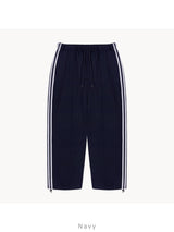 Two-line wide pants